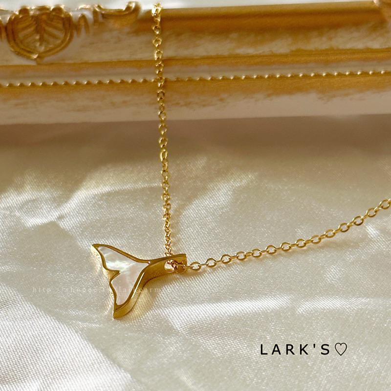 𝗟𝗔𝗥𝗞＇𝗦 ♡ 現貨｜鈦鋼鍍18k Mermaid 美人魚尾母貝 項鍊 鎖骨鏈-細節圖4