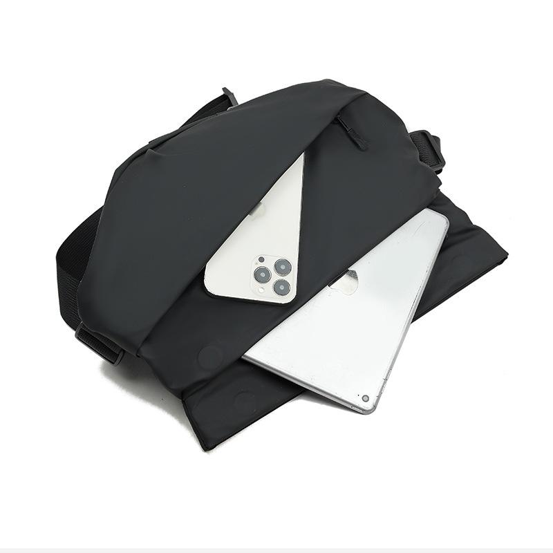 TINGMI小舖 台灣現貨 時尚機車騎乘斜背包大容量旅行潮包單肩包-細節圖5