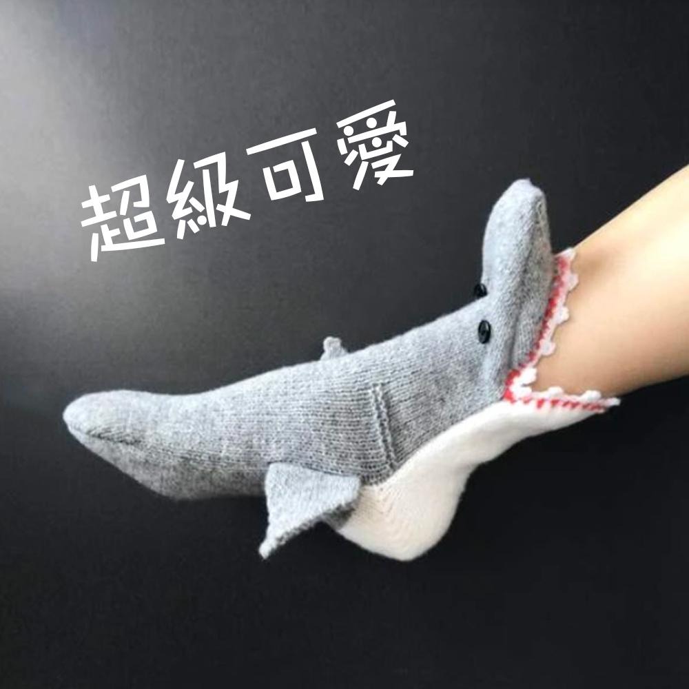 逗趣！可愛！【鯊魚咬腳襪】像腳交被攻擊了 童趣襪 鯊魚襪 卡通襪 有趣 好玩 送禮 交換禮物 高恥度 療癒小物 棉襪-細節圖2