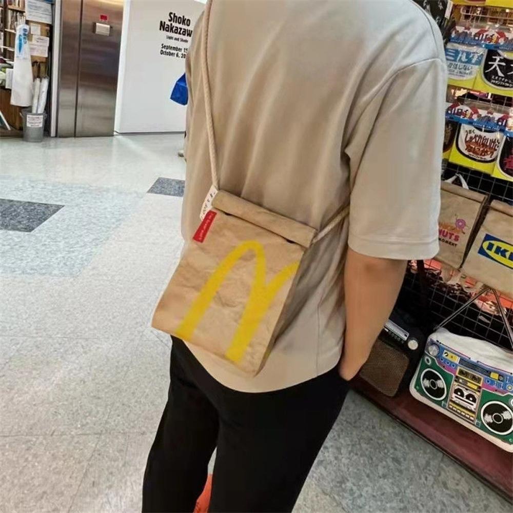 【麥當勞包包】 I＇m lovin＇ it 小麥迷注意！背去買薯條或漢堡吧！McDonald＇s造型包 紙袋 背包 側背-細節圖4