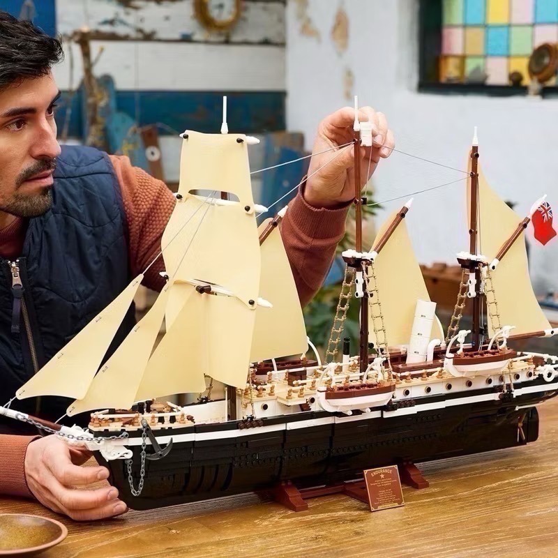 （店面）７０００【高雄∣阿育小舖】LEGO 10335 堅忍號 The Endurance Ship-細節圖2