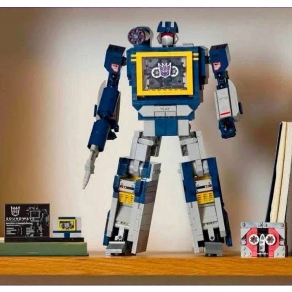 【高雄∣阿育小舖】LEGO 10358 變形金剛：音波 Transformers Soundwave-細節圖3