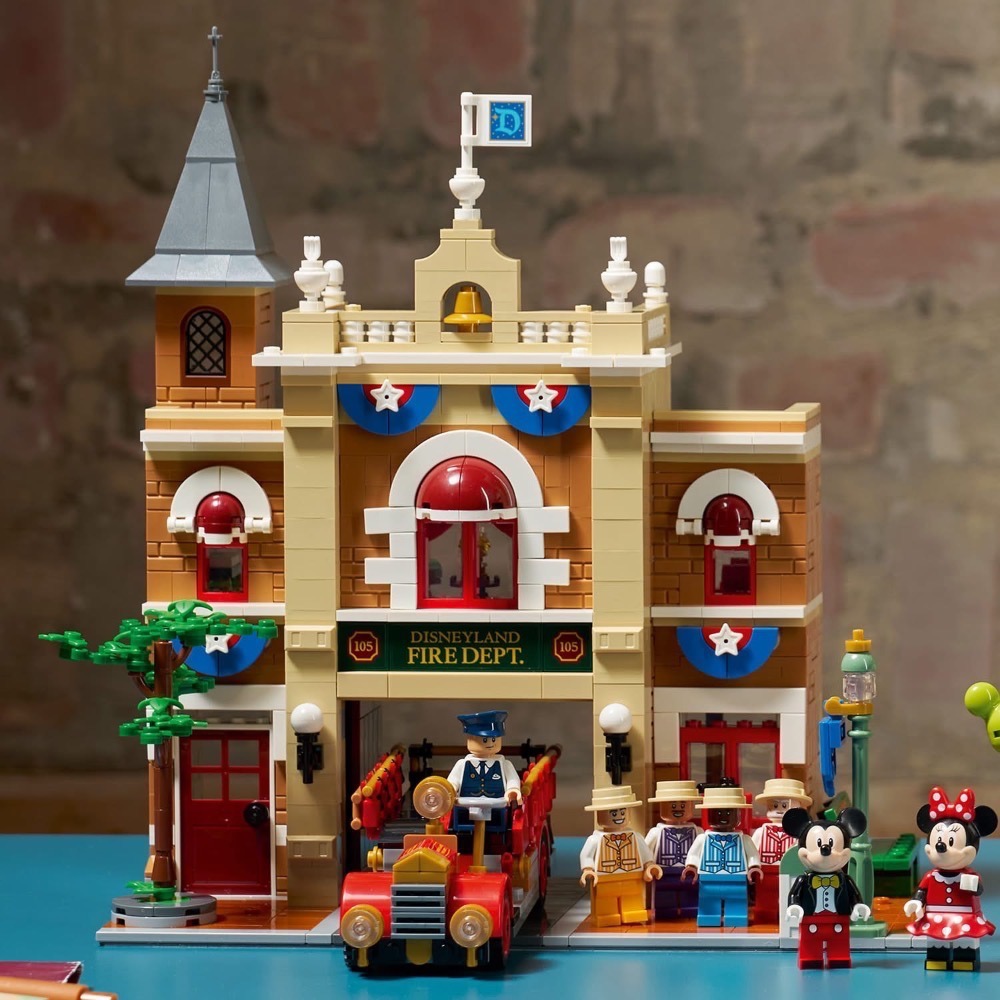 【高雄∣阿育樂高】LEGO 43302 迪士尼 美國小鎮大街 Main Street U.S.A-細節圖4