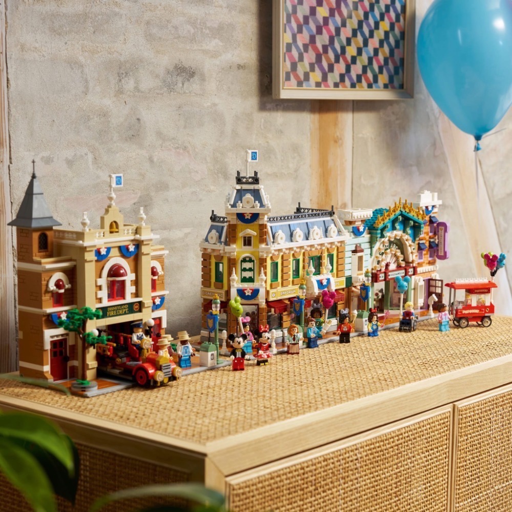 【高雄∣阿育樂高】LEGO 43302 迪士尼 美國小鎮大街 Main Street U.S.A-細節圖6