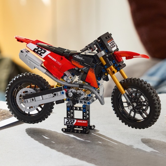 【高雄∣阿育樂高】LEGO 42238 杜卡迪 Desmo 450 MX Factory 摩托車-細節圖6