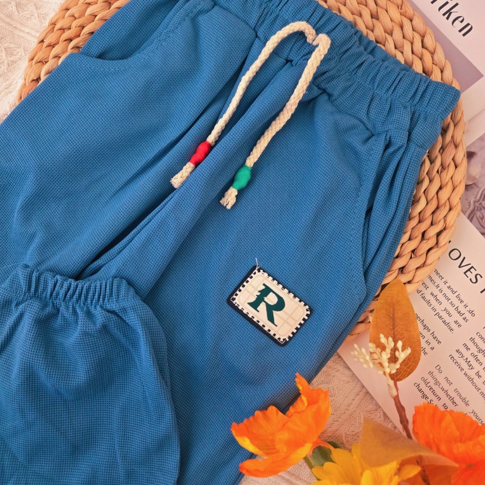 (現貨，附發票)春秋季~R標華夫格兒童休閒長褲 大童童裝 兒童長褲 兒童休閒褲-規格圖9