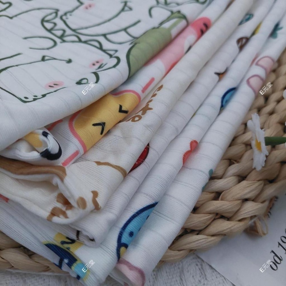 (現貨，附發票)夏季涼感~兒童抽條莫代爾印花套裝 兒童居家服 兒童套裝 男童套裝 女童套裝 兒童睡衣 E元堂-細節圖4