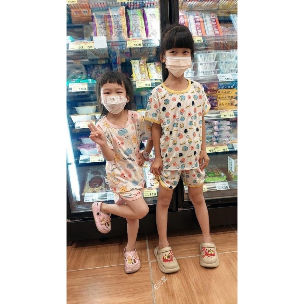 (現貨，附發票)夏季涼感~兒童抽條莫代爾印花套裝 兒童居家服 兒童套裝 男童套裝 女童套裝 兒童睡衣 E元堂-細節圖5