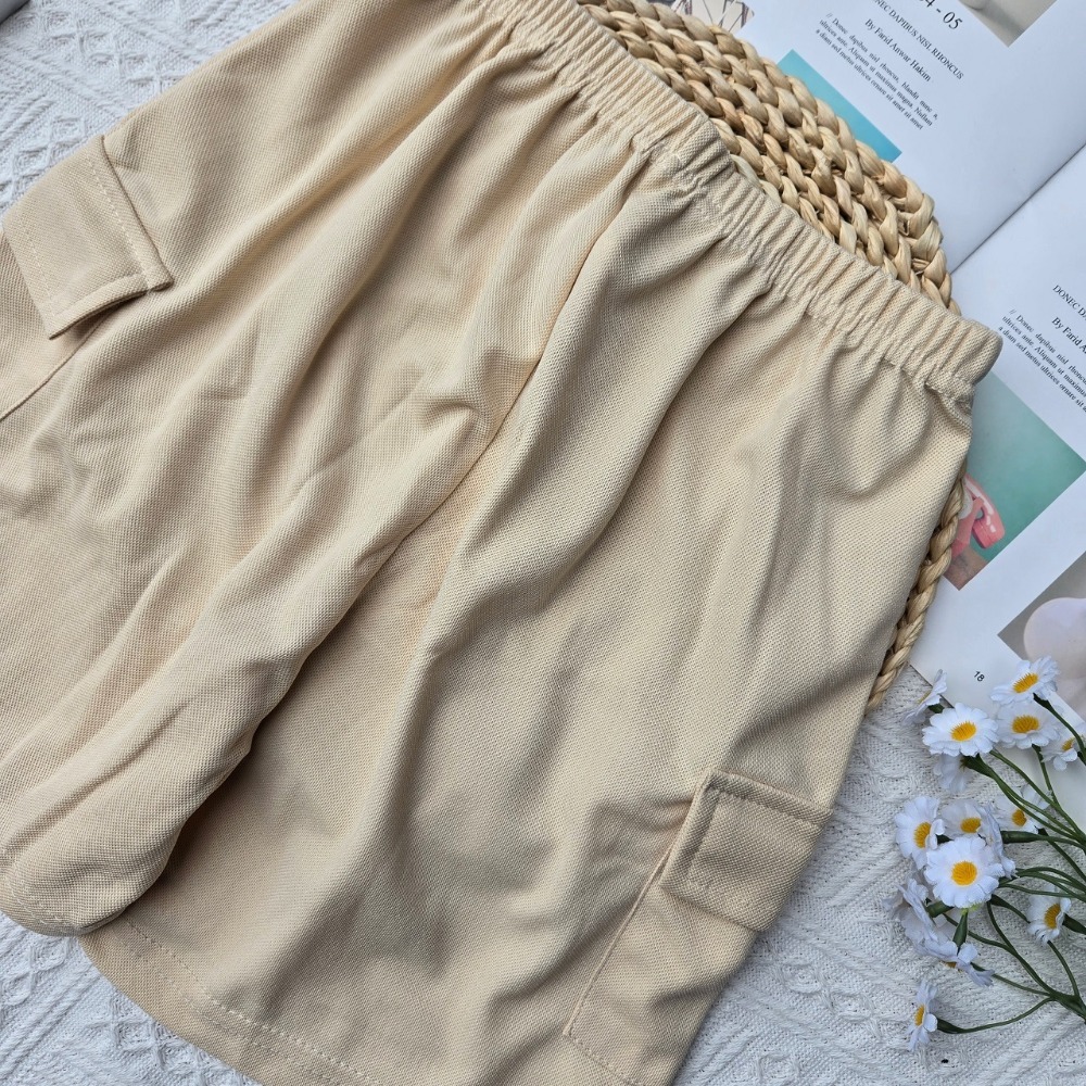 口袋工裝五分褲-米色