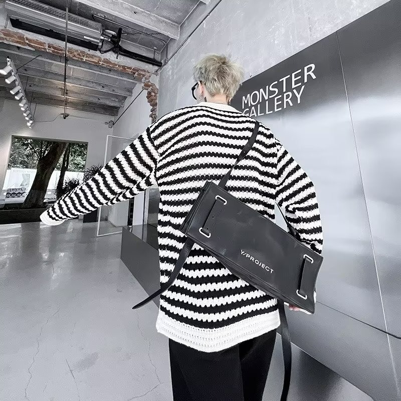 『癮品流行』秋冬季韓版長袖 圓領針織衫 設計感 寬鬆毛衣 條紋撞色毛衣 男女同款 S-3XL-細節圖4