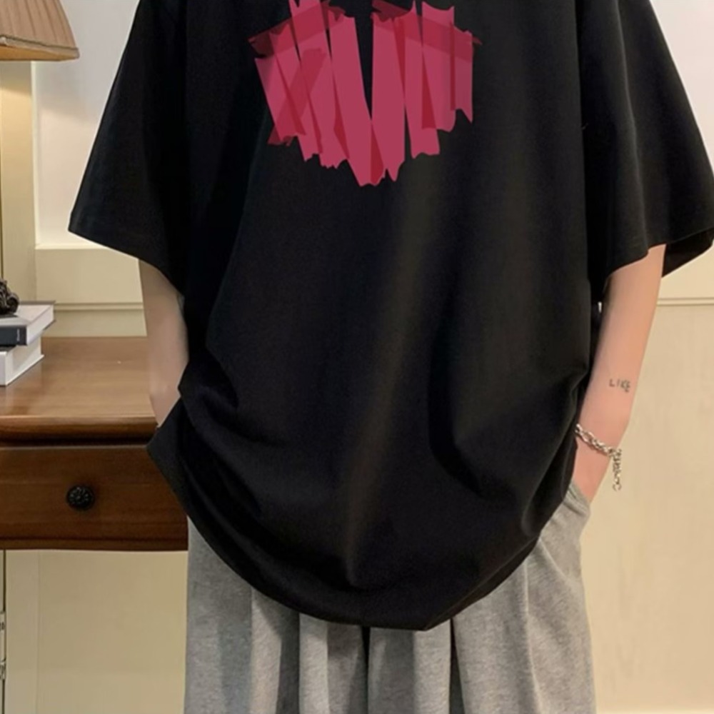 『癮品流行』夏季短T男 愛心印花 美式高街純棉短袖T恤 圓領上衣 五分袖 休閒百搭 設計感 M-3XL-細節圖7