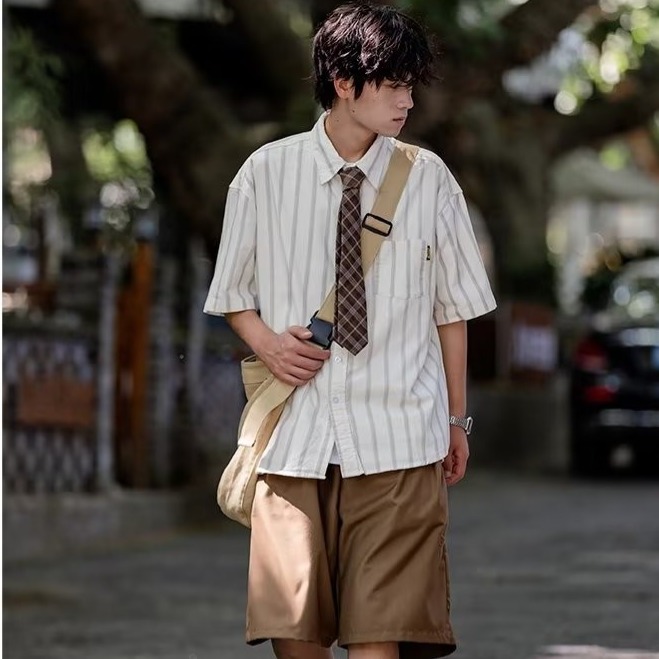 『癮品流行』男生夏季襯衫 冰絲薄款 條紋襯衫外套 短袖襯衣 五分袖翻領上衣 休閒百搭 設計感 M-3XL-細節圖4