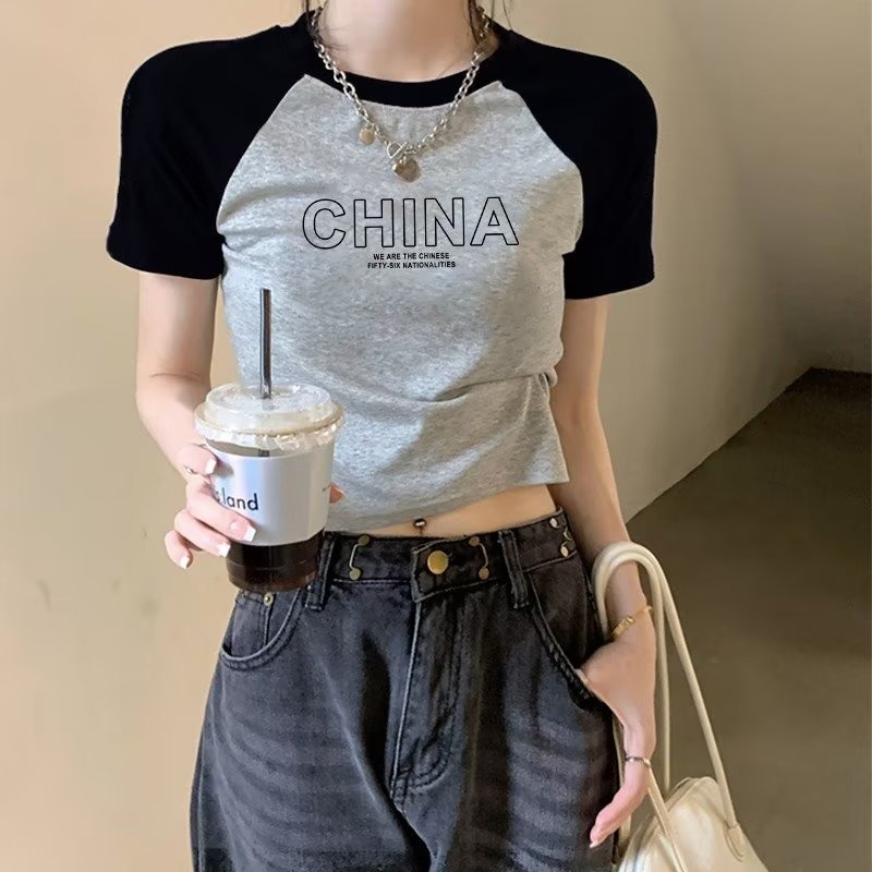 『癮品流行』短版上衣 美式 正肩 日系 韓版 圓領短袖 T恤女 撞色插肩 學生T恤 甜辣露臍 小個子 上衣短袖女-細節圖3