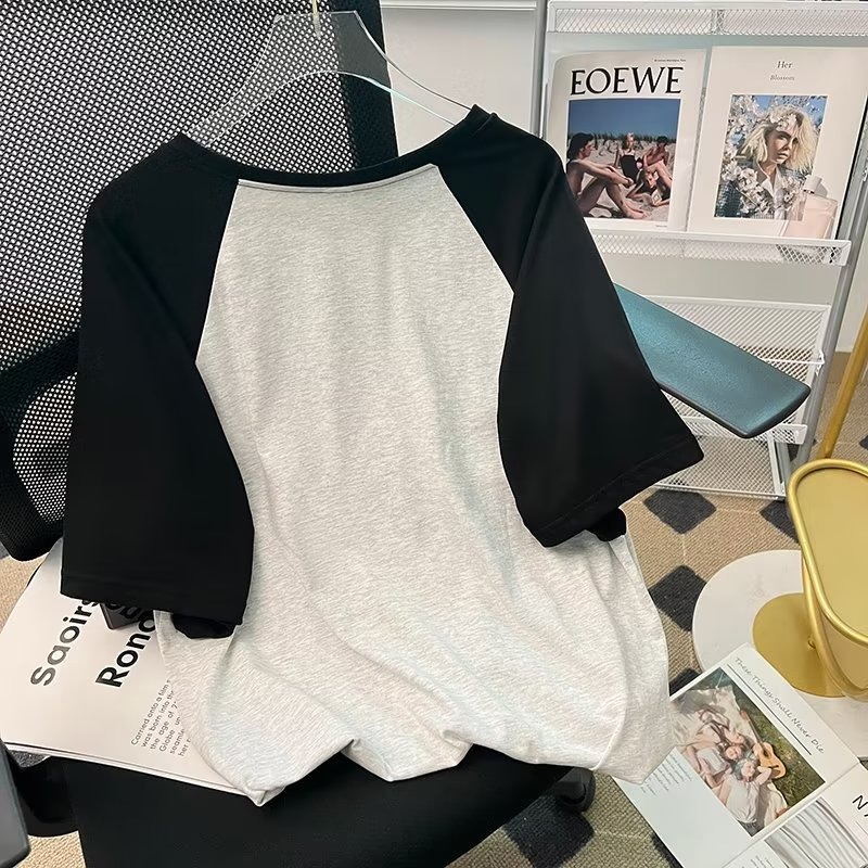 『癮品流行』撞色拼接正肩t恤短袖女夏季2023新款圓領小眾設計感 寬鬆百搭上衣潮  簡約字母印花上衣-細節圖7