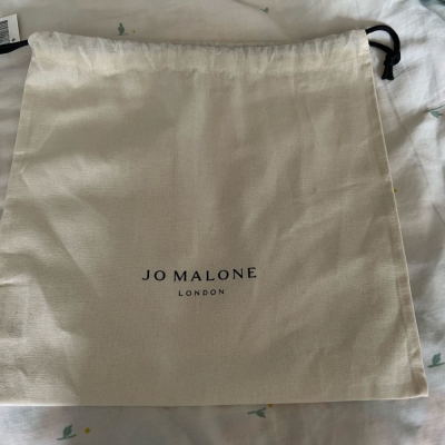 全新Jo Malone 英國香氛精典品牌 收網袋 束口袋 盥洗袋 化粧袋-麻布材質（25.5*25.5cm)
