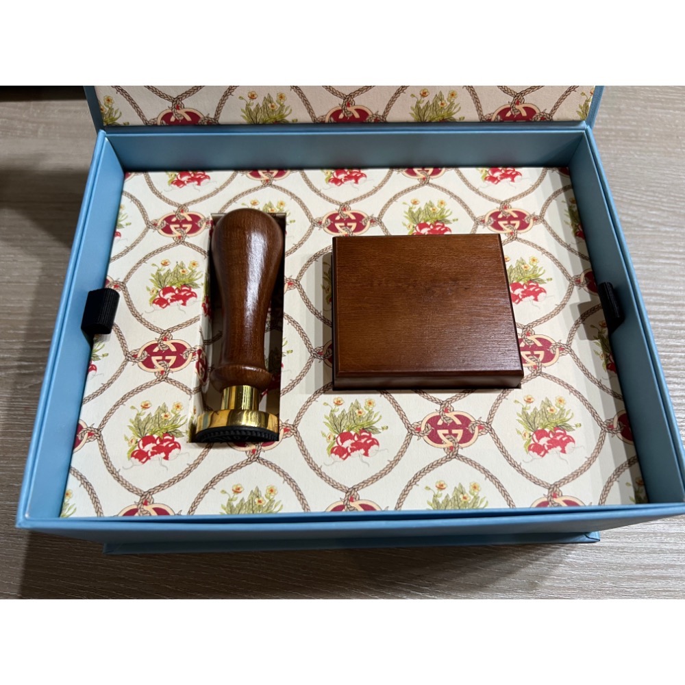 Gucci 古馳  VIP生日禮 印章 筆記本 卡片套組 收藏品 禮盒套組-細節圖2