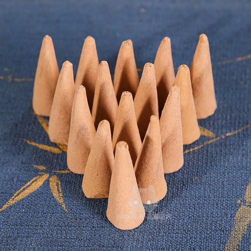 檀香 老山檀香 錐香 沉香 約105粒 香塔 香錐 塔香 八角盒裝 塔粒香錐香 🔥台灣現貨🔥 198玩具城 W235-細節圖7