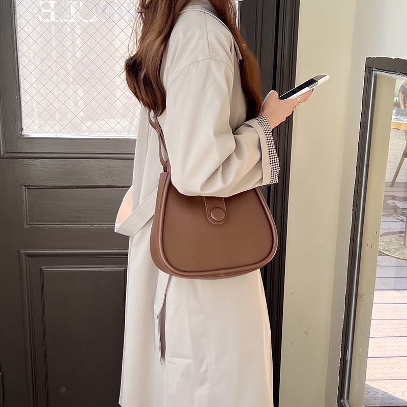 MDMS⭐️撞色/馬鞍包/腋下包/法國小眾/包包女斜背包/OOTD/月牙包/質感/百搭/側包/女包包B654-細節圖5