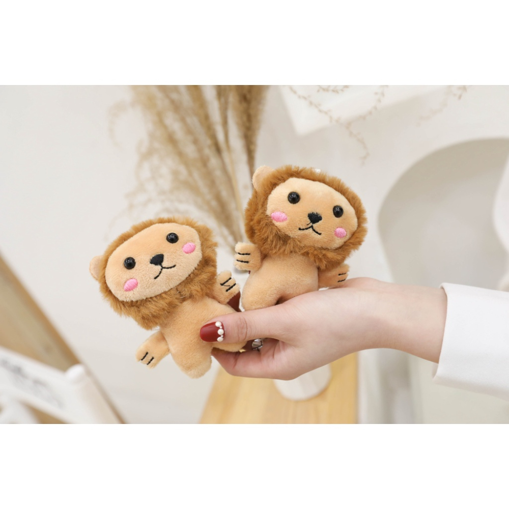 MDMS⭐附鑰匙扣環/可愛/軟萌/絨毛/配件/吊飾/公仔/吊墜/裝飾物/獅子/包包掛件/掛件/百搭可愛/穿搭配件A047-細節圖6