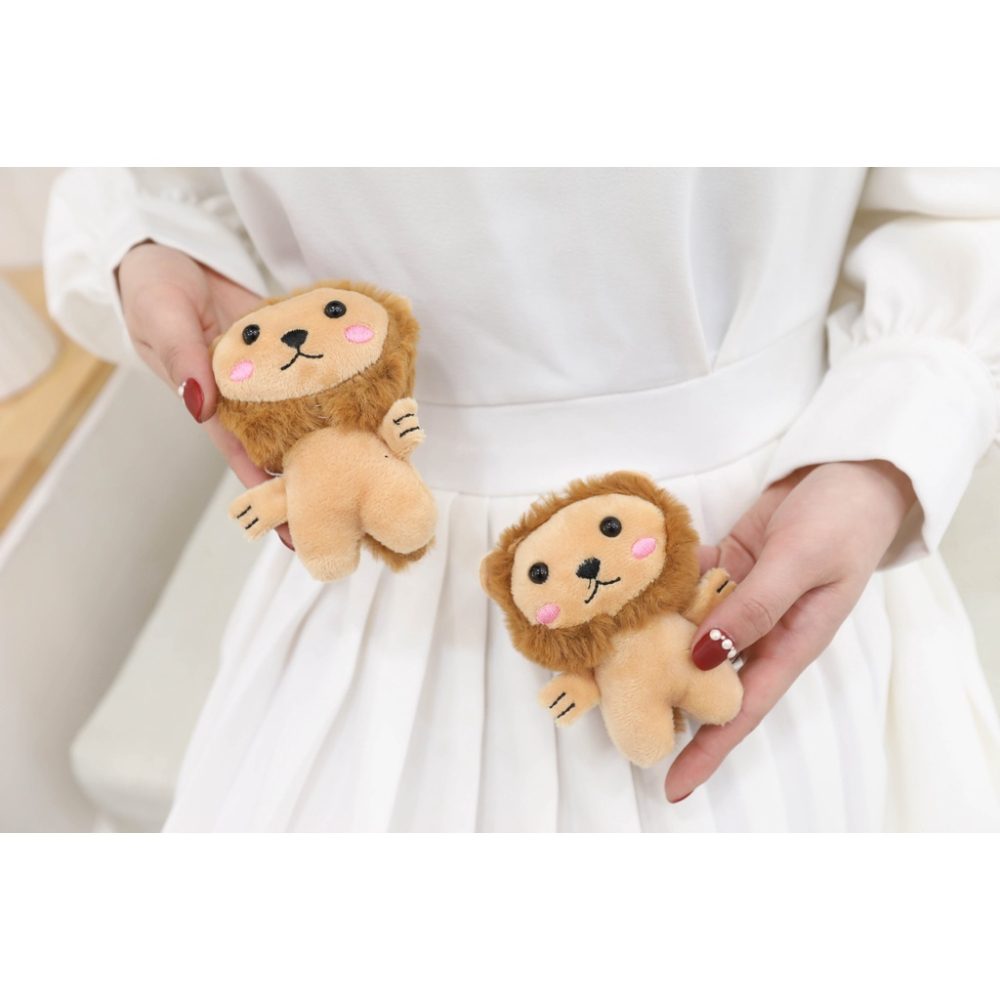 MDMS⭐附鑰匙扣環/可愛/軟萌/絨毛/配件/吊飾/公仔/吊墜/裝飾物/獅子/包包掛件/掛件/百搭可愛/穿搭配件A047-細節圖7