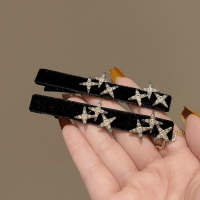 時髦氛圍感~赫本風復古閃鑽星星絲絨鴨嘴夾 QS87-001