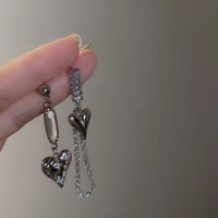 簡約冷淡風不對稱長款流蘇愛心合輯銀針耳環 HR24-001