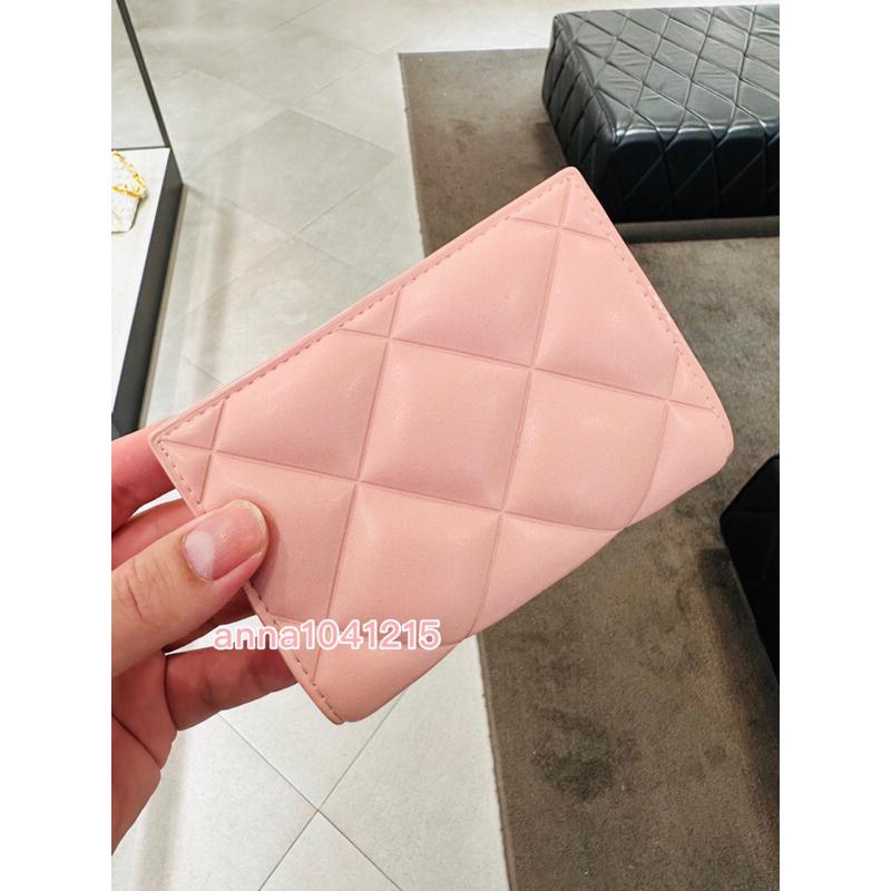 菱格紋蓬蓬短夾❤️‍🔥【24H快速出貨】🛍 ANNA代購💜新加坡品牌小CK保證正品代購 附紙袋-細節圖2