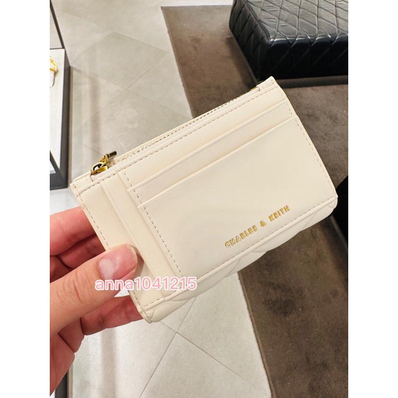 菱格紋蓬蓬短夾❤️‍🔥【24H快速出貨】🛍 ANNA代購💜新加坡品牌小CK保證正品代購 附紙袋-細節圖5