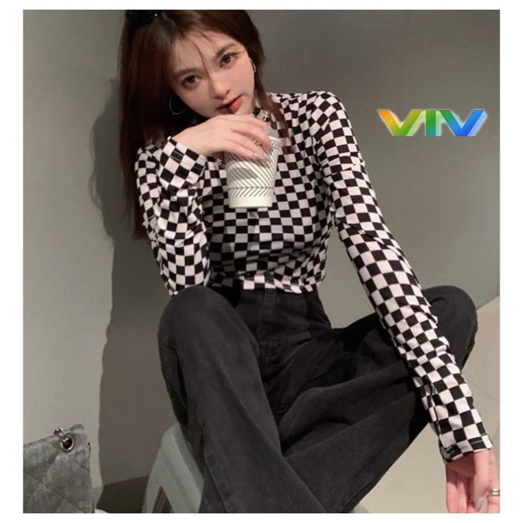 【viv】🇹🇼復古黑白格子小高領長袖上衣/ 短版好看性感顯瘦棉T/棋盤格美式上衣-細節圖2