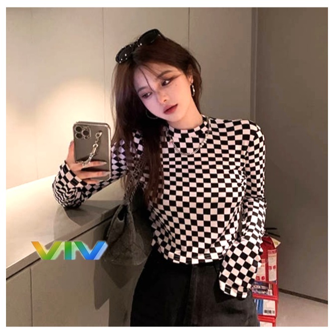 【viv】🇹🇼復古黑白格子小高領長袖上衣/ 短版好看性感顯瘦棉T/棋盤格美式上衣-細節圖3