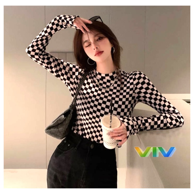 【viv】🇹🇼復古黑白格子小高領長袖上衣/ 短版好看性感顯瘦棉T/棋盤格美式上衣-細節圖4