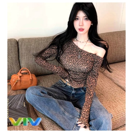 【viv】🇹🇼豹紋斜肩上衣/ 短版長袖豹好看/動物紋 性感顯瘦棉T 美式復古設計感小心機-細節圖4