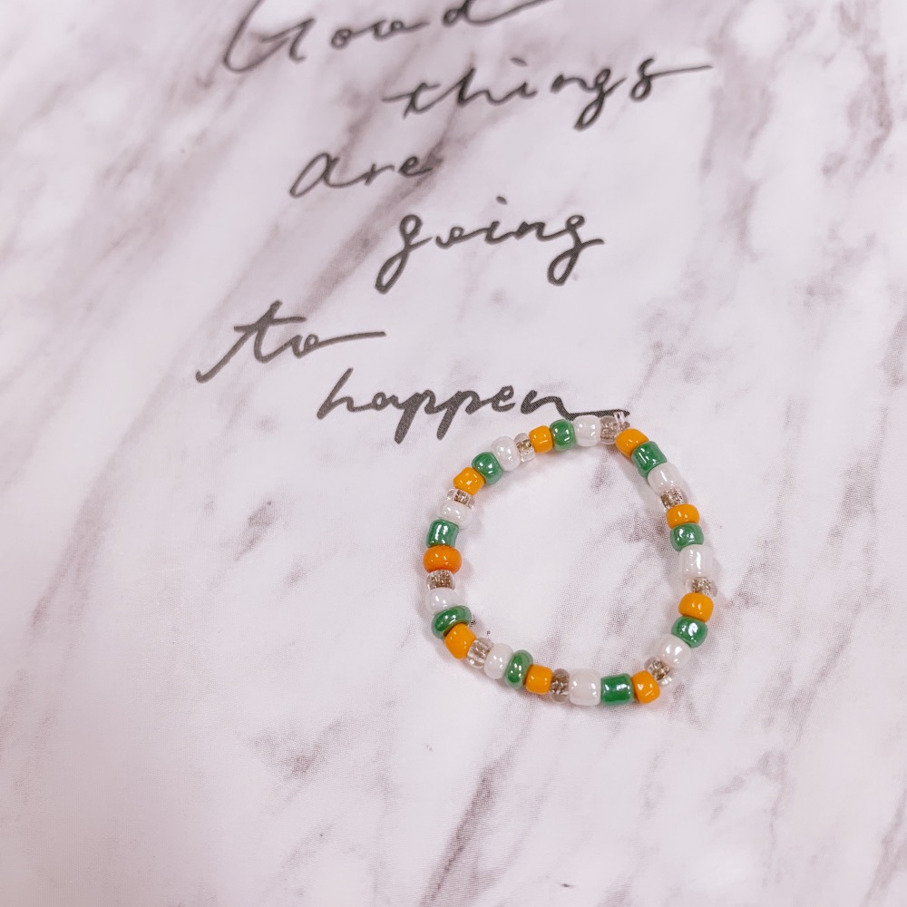 ￼小米珠戒指 串珠戒指 多巴胺珠珠戒指 素圈百搭戒指 手工串珠戒指-規格圖9