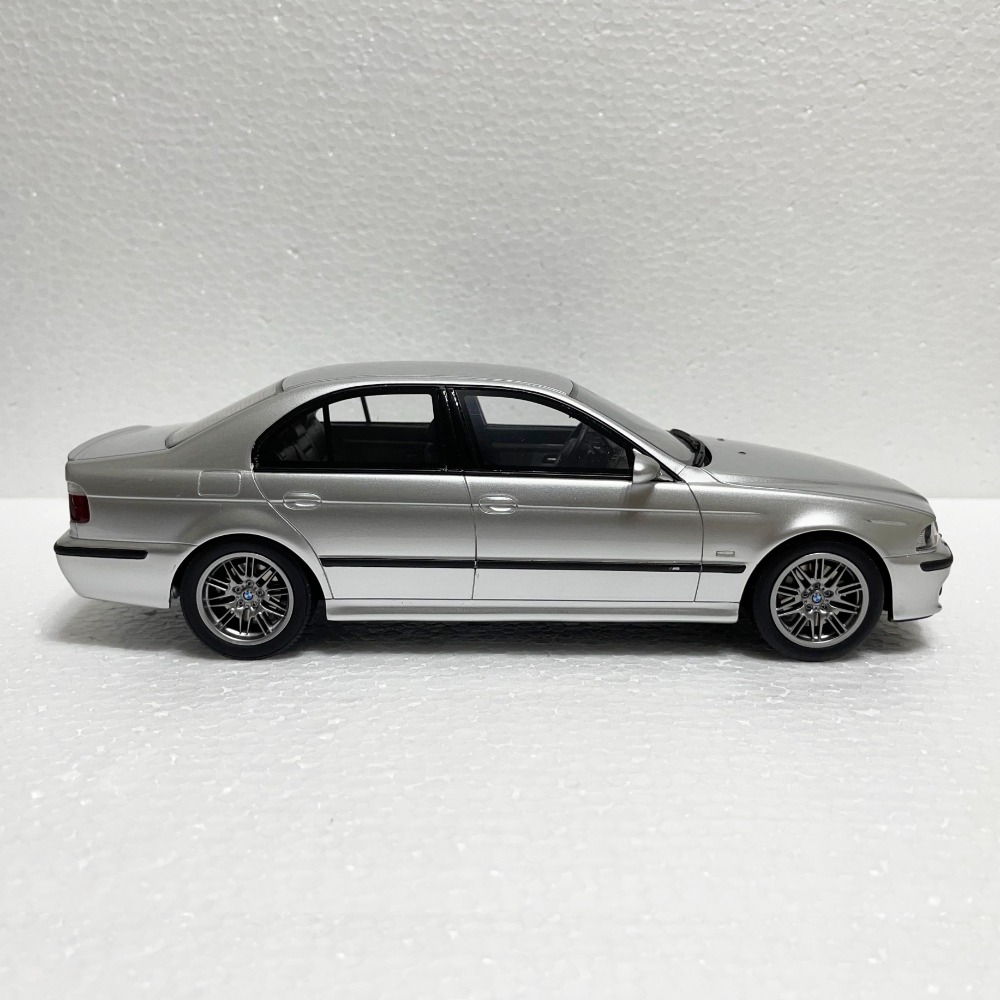 Otto mobile 1/18 BMW E39 M5 ( OT747 )-細節圖3