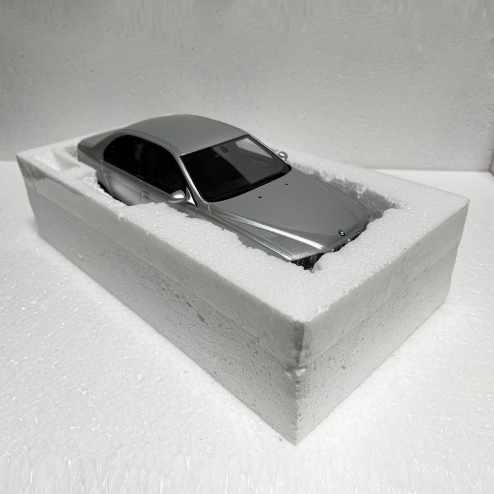 Otto mobile 1/18 BMW E39 M5 ( OT747 )-細節圖5