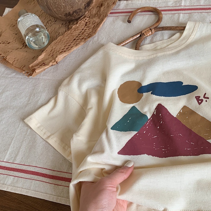 2023夏裝森系拼色小山印花TEE-細節圖3