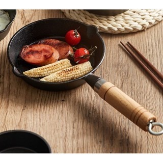 【24小時出貨】質感鑄鐵熱油小鍋/鑄鐵煎鍋/蔥油醬鍋/煎蛋鍋/戶外野營小鍋/淋油鍋-細節圖4