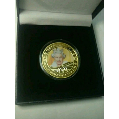 英女王伊麗莎白二世彩色鍍金紀念幣B版~非銀幣有盒子英國空運來台，錢幣，紀念幣，幣~英女王伊麗莎白二世彩色鍍金紀念幣