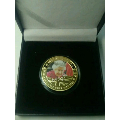 英女王伊麗莎白二世彩色鍍金紀念幣A版~非銀幣有盒子英國空運來台，錢幣，紀念幣，幣~英女王伊麗莎白二世彩色鍍金紀念幣