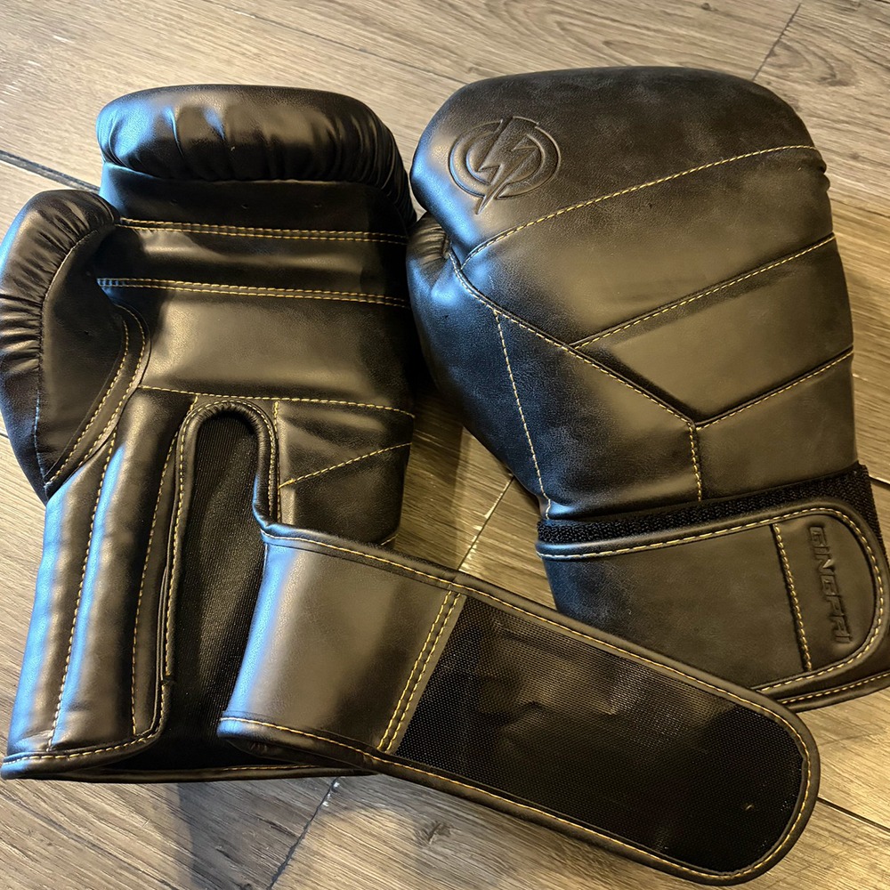 ~子甄彣璟~【超纖皮拳擊手套】拳擊訓練 泰拳 散打 格鬥 沙包 高彈減震 舒適透氣 人體工學設計 多層減震 拳館推薦款-細節圖9