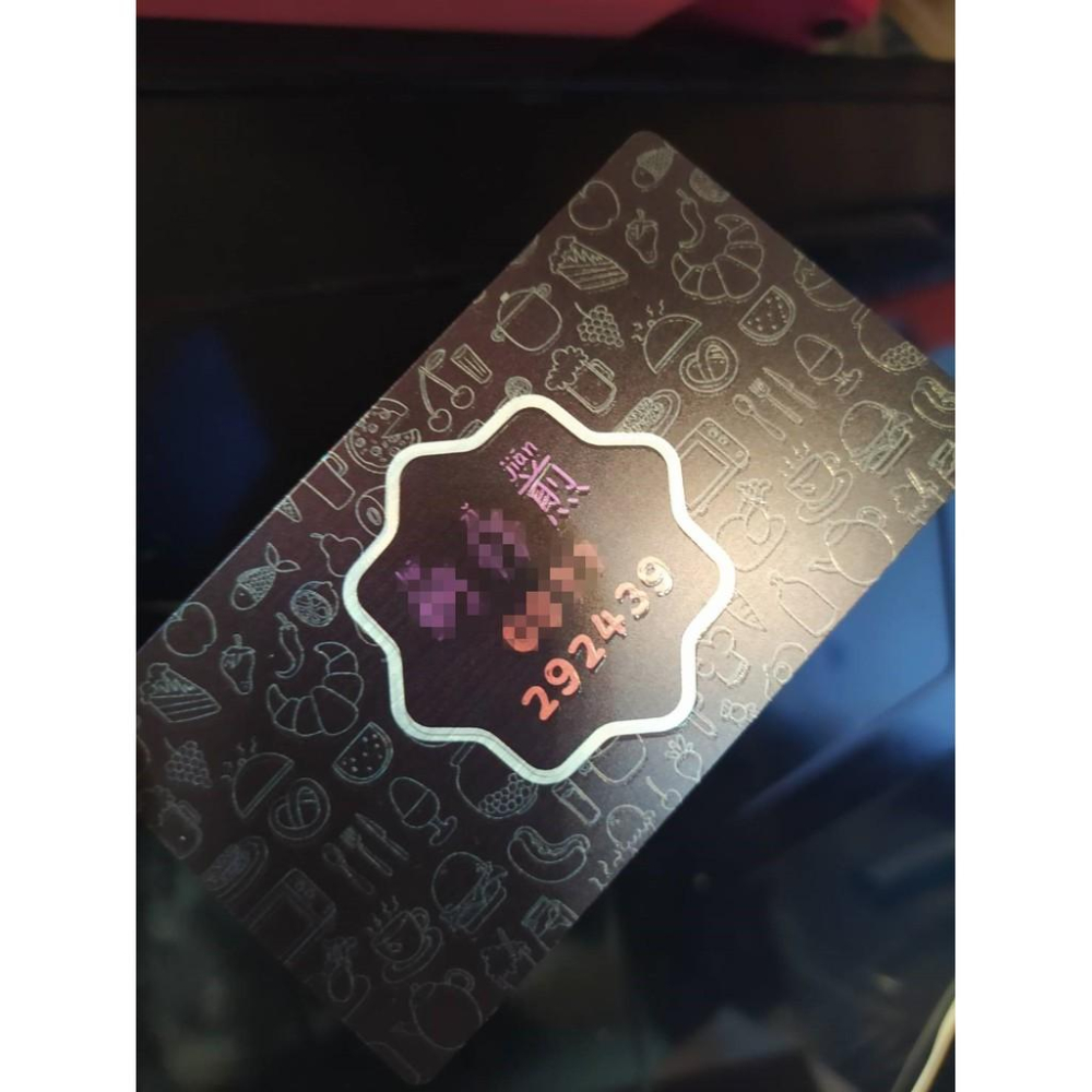 【高端金屬感名片&UV工藝】免費排版．PVC不怕髒．不怕摺．不會壞掉的．圓角名片．可當會員卡．200張起-細節圖5