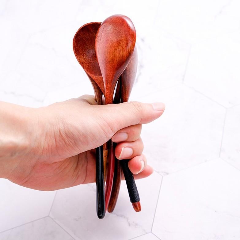現貨稀！16CM迷你可愛款~圓頭細柄黑紅細手柄 環保創意楠木勺點心木湯匙【CH019】-細節圖7
