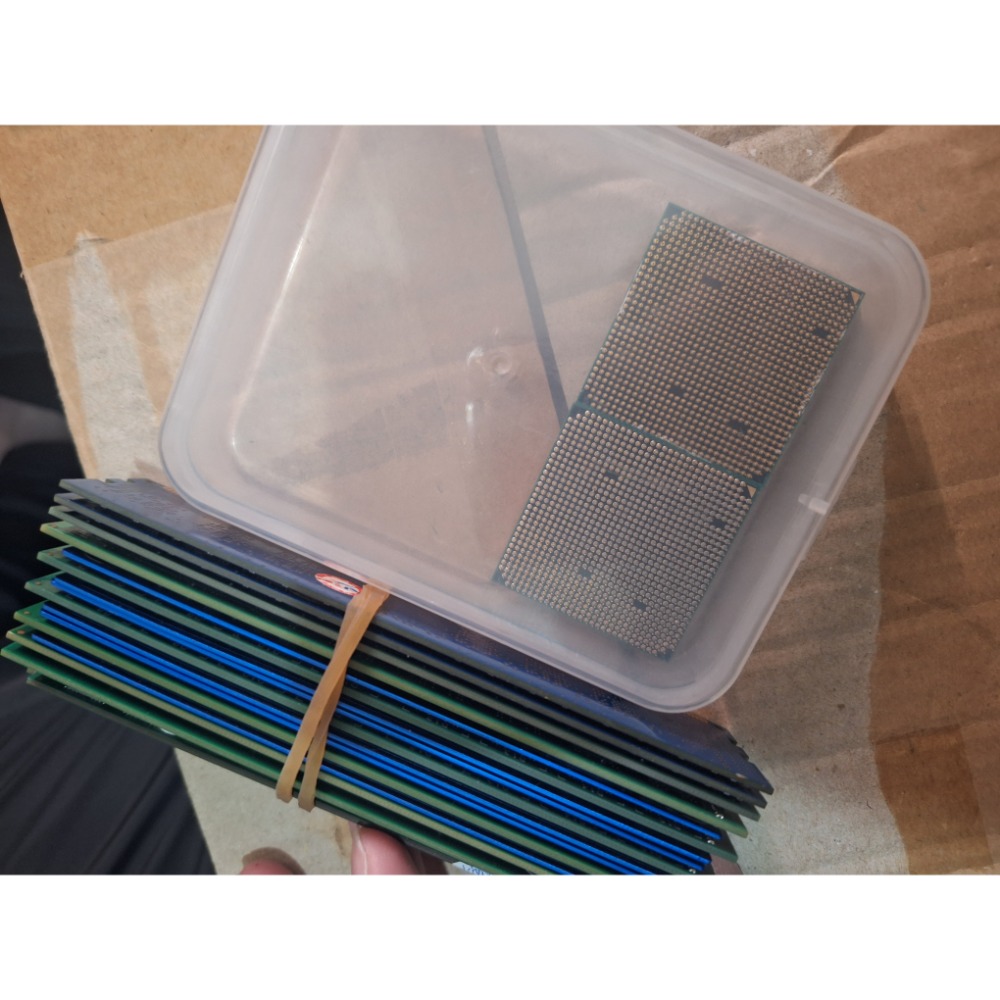 板u+記憶體+兩顆u-細節圖2