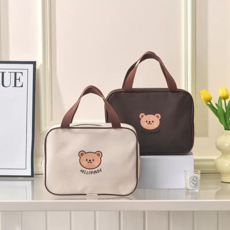 台灣現貨/隔日-小熊大容量收納包 化妝品包 出差包 洗漱包 旅遊包 出差旅行 化妝品收納 運動包 健身包 旅遊包-細節圖6