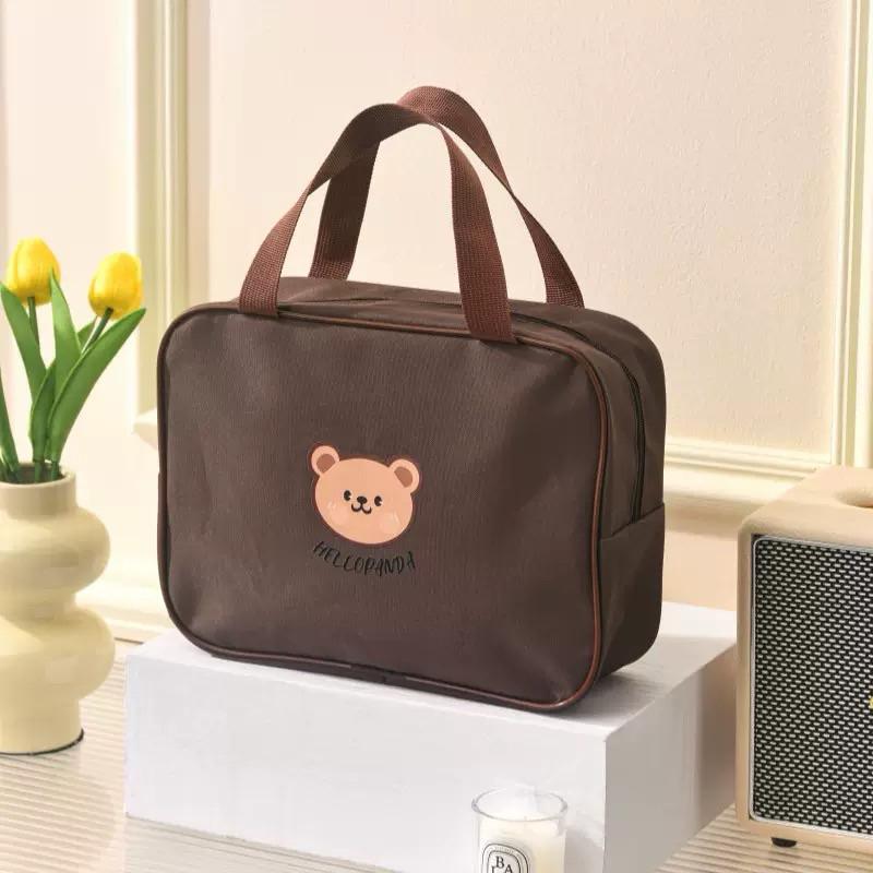 台灣現貨/隔日-小熊大容量收納包 化妝品包 出差包 洗漱包 旅遊包 出差旅行 化妝品收納 運動包 健身包 旅遊包-細節圖7