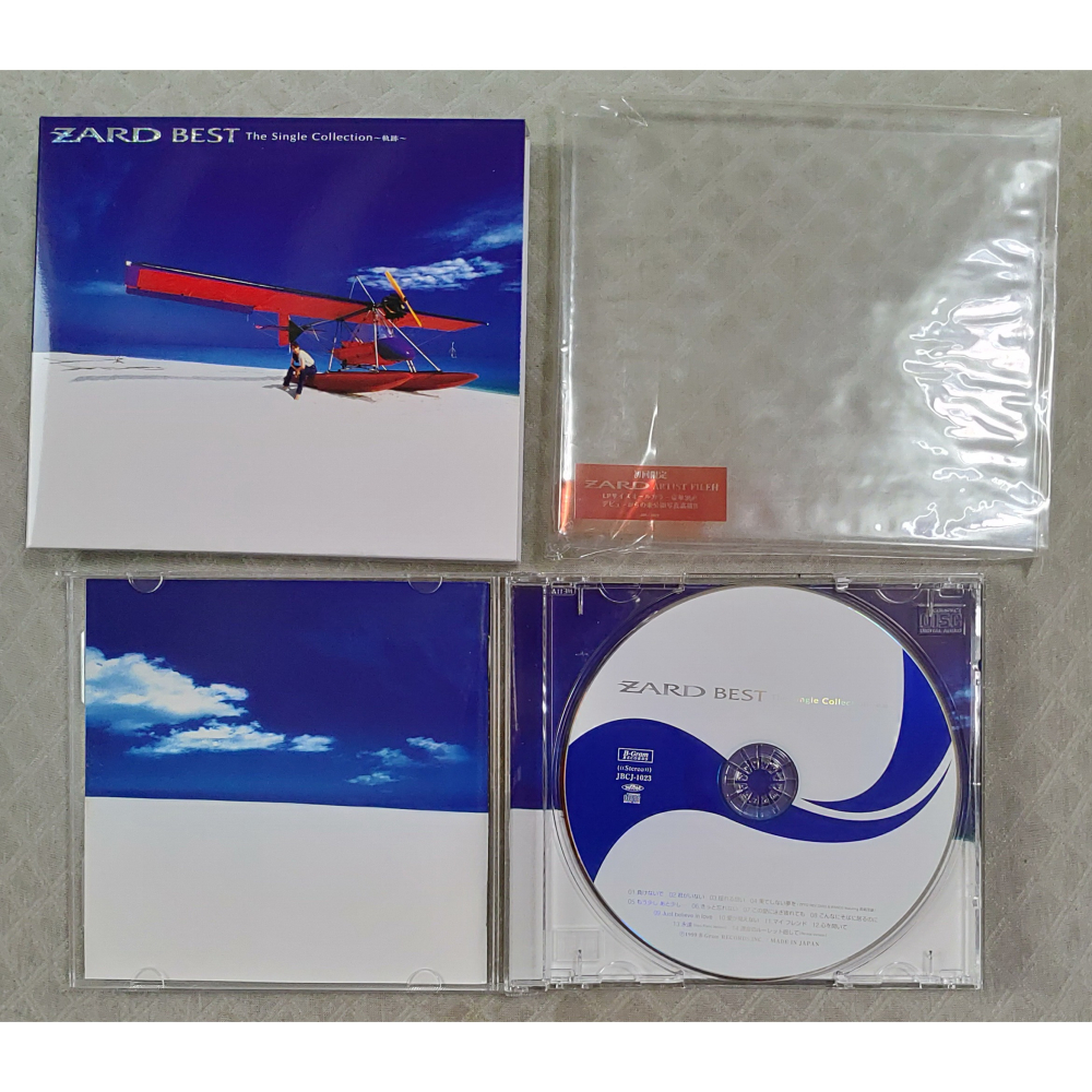 ZARD - ZARD BEST～Single Collection 軌跡～ (含初回限定寫真冊)  日版 二手 CD-細節圖3