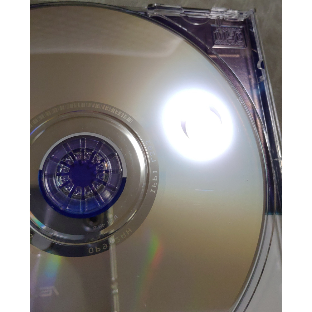 ZARD - ZARD BEST～Single Collection 軌跡～ (含初回限定寫真冊)  日版 二手 CD-細節圖7