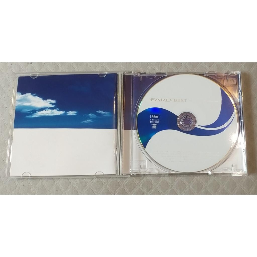 ZARD - ZARD BEST～Single Collection 軌跡～ (含初回限定寫真冊)   日版 二手 CD-細節圖3