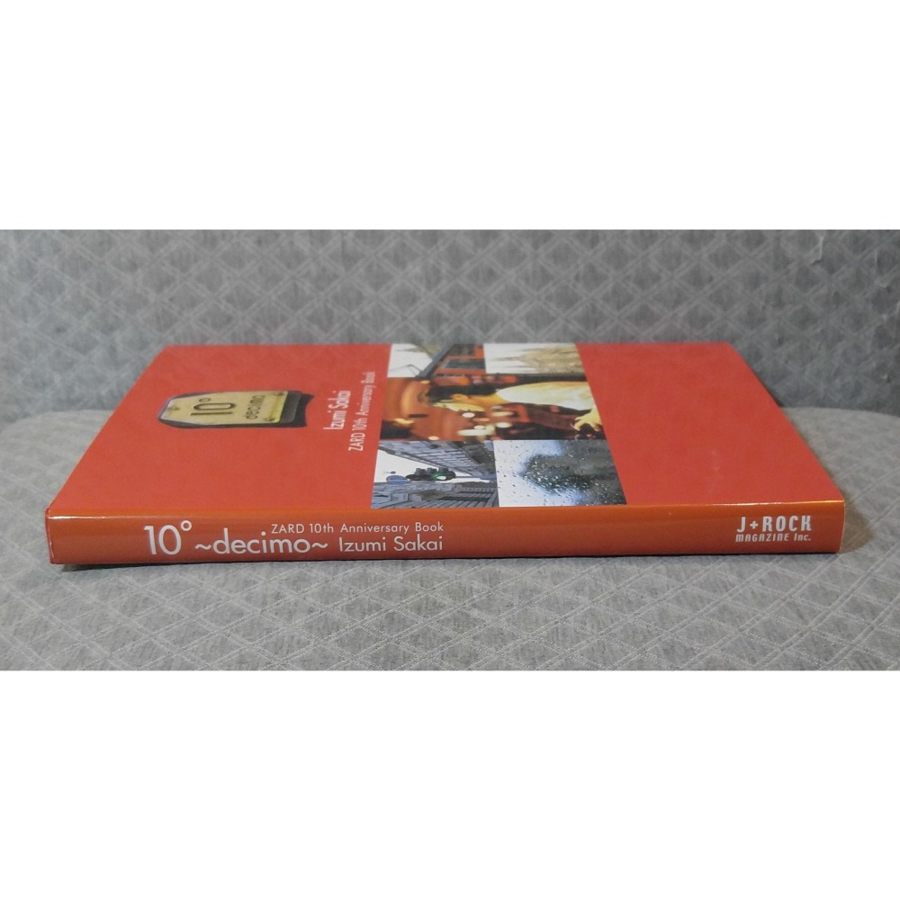 ZARD - ZARD 10th Anniversary Book 10°~decimo~   日版 二手書藉-細節圖5