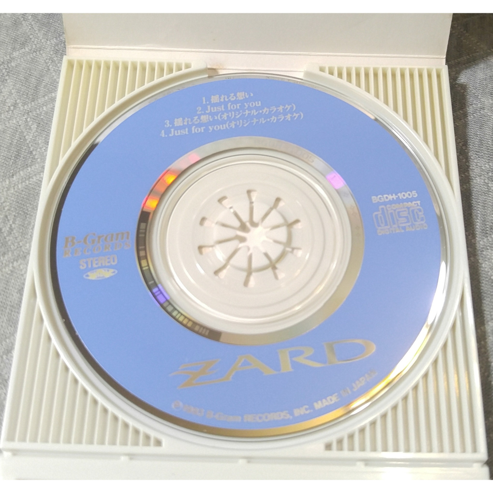ZARD - 揺れる想い (2)   日版 二手單曲 CD-細節圖4